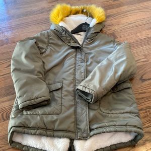 Treasure & Bond winter coat with “fur” lining large (10/12)